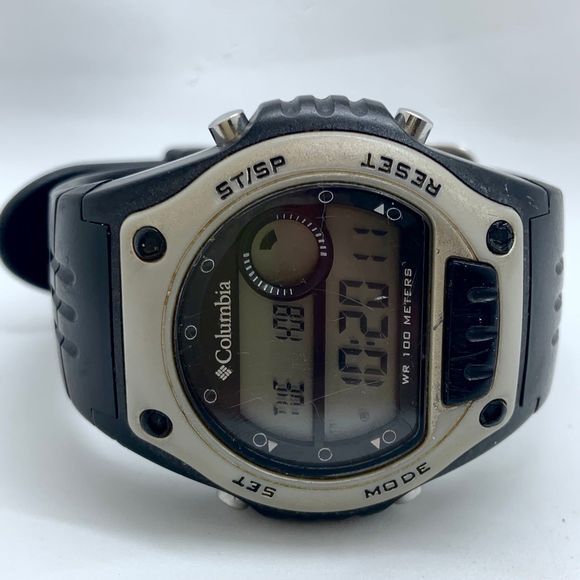 Columbia CL-5037 Day Date Indicator Light Up Mens 44mm watch 100m WR runs - Picture 1 of 8